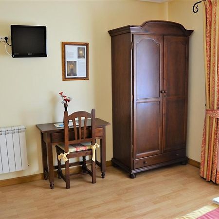 Hostal Infanta Dona Leonor Palencia Exterior foto